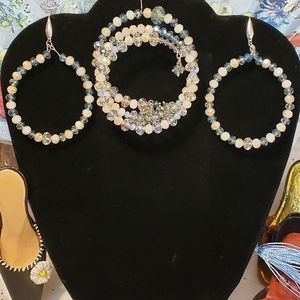 Blue White Austria Crystal Memory Wire Bracelt Earrings Set